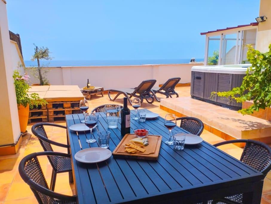 Penthouse With Jacuzzi And Spectacular Sea Views Daire Nerja Dış mekan fotoğraf