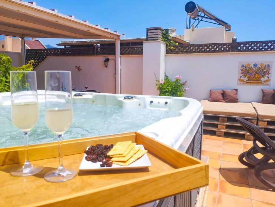 Penthouse With Jacuzzi And Spectacular Sea Views Daire Nerja Dış mekan fotoğraf