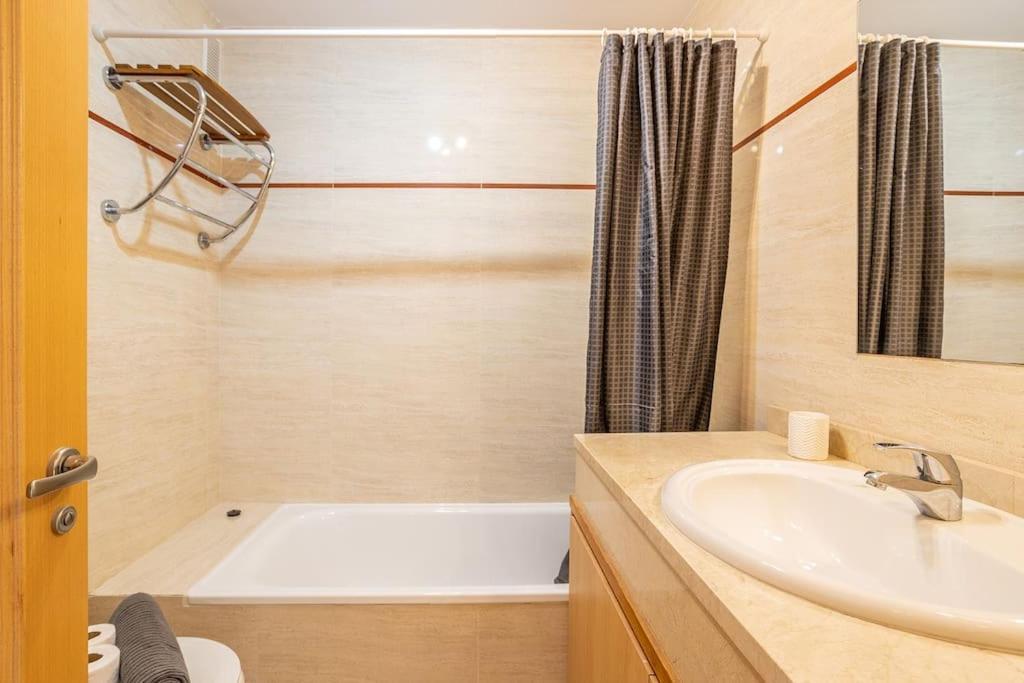 Penthouse With Jacuzzi And Spectacular Sea Views Daire Nerja Dış mekan fotoğraf